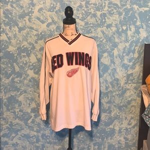 Lee Sport white long sleeve Red Wings sweat shirt